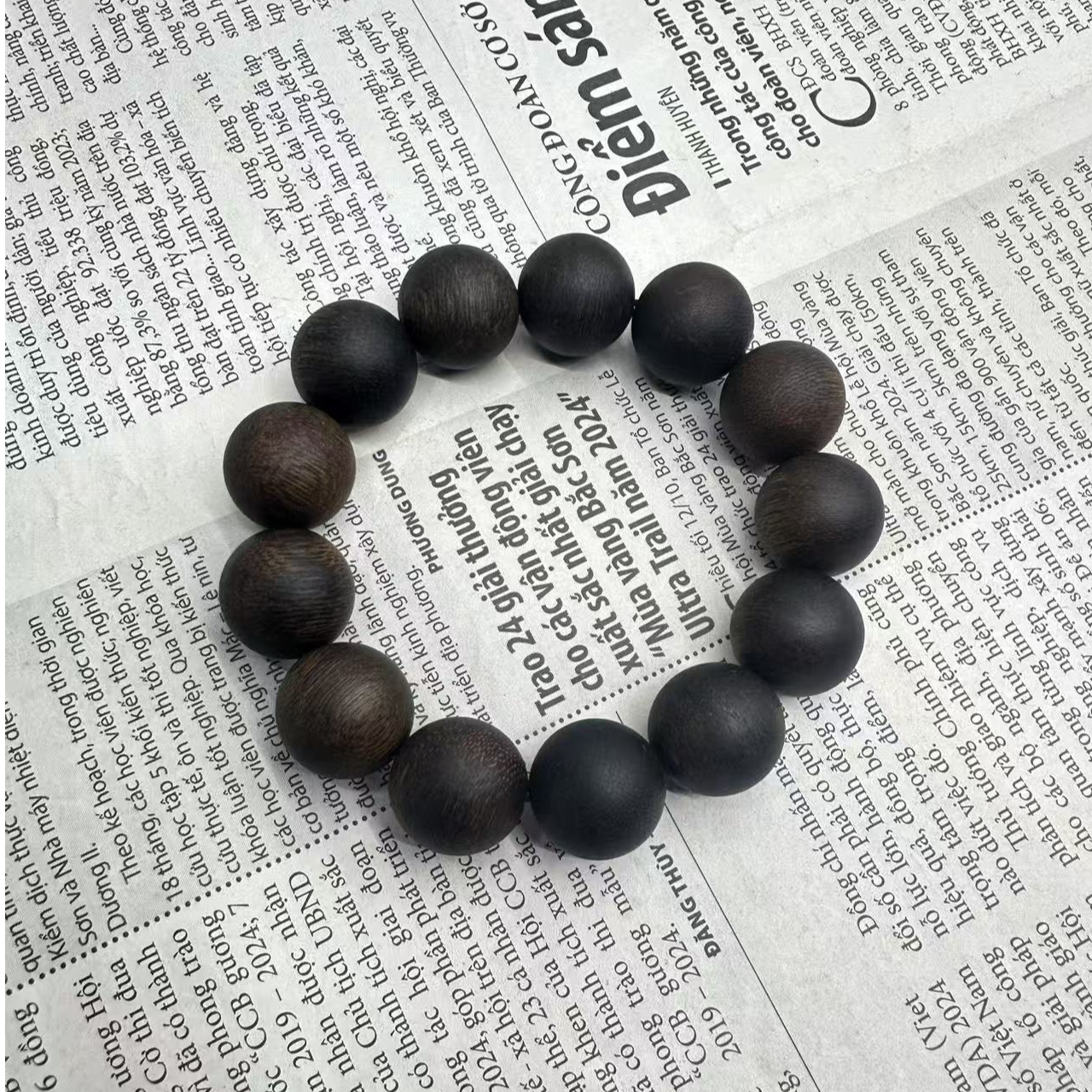 DXJH55   昆仑梅格栈香手串  （多样性发货）