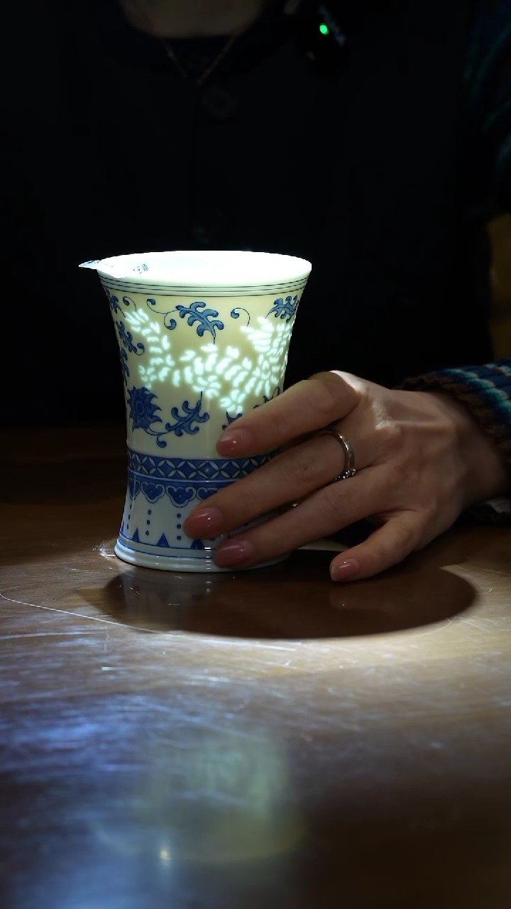 【闪购商品】柴窑-富玉玲珑瓷-缠枝龙纹玉露杯（柴窑）