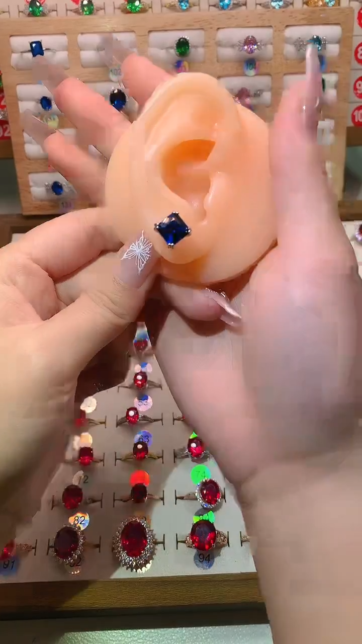 耳饰蓝宝石银S925镶嵌8*8银 