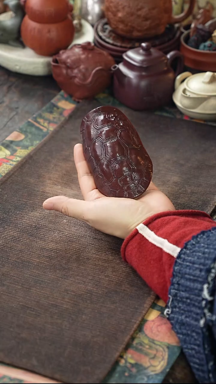 老料石红富甲一方仿龟甲茶则