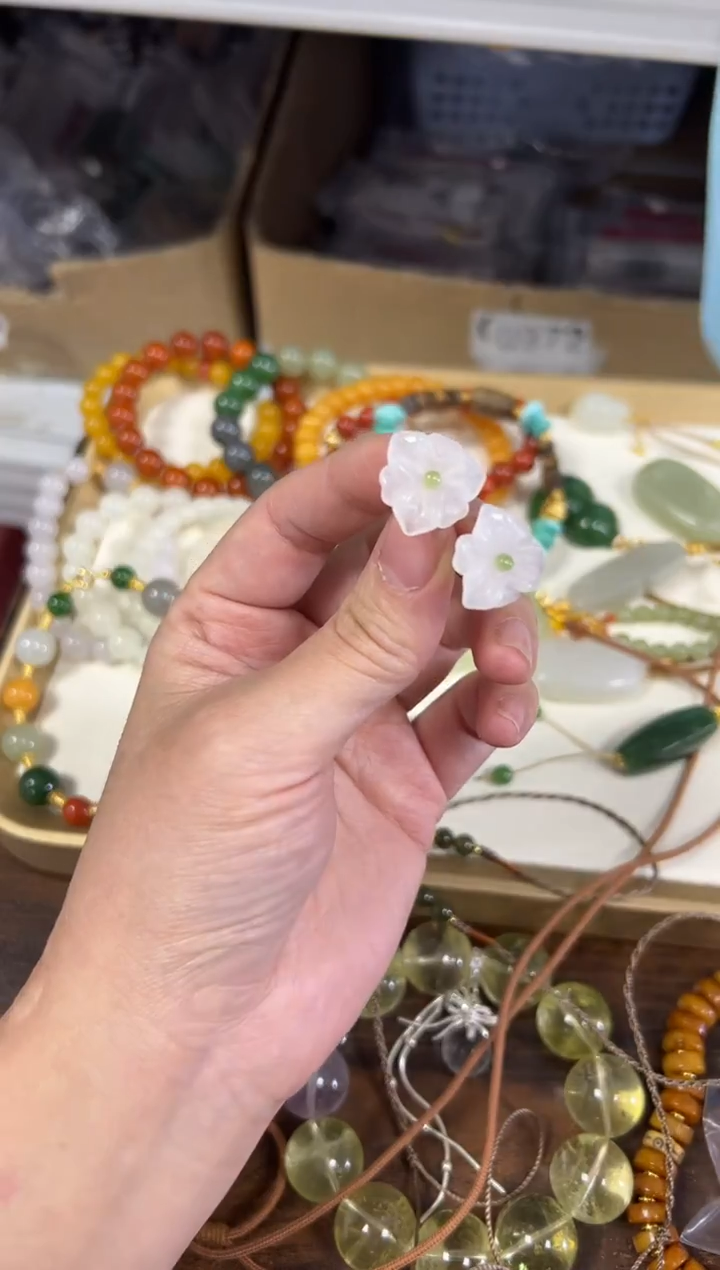 银S925镶嵌和田玉耳饰和田玉白羊脂花朵银耳钉[2564]