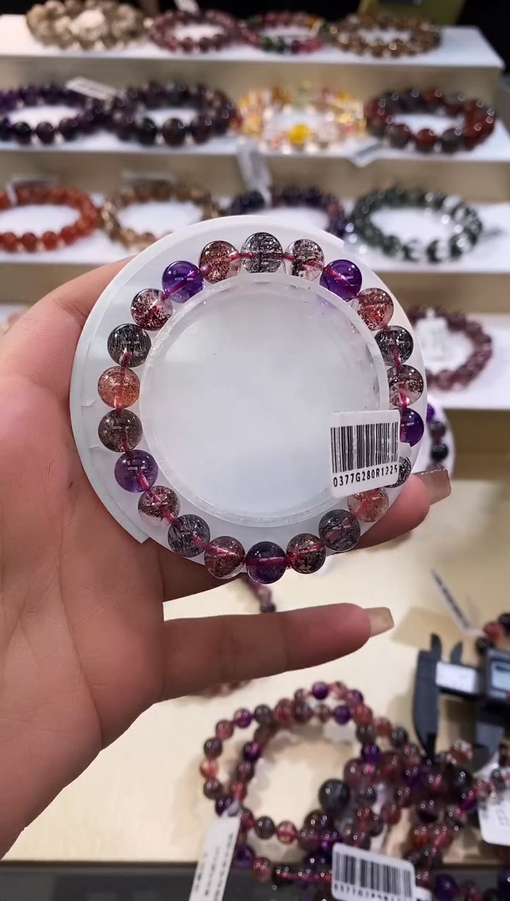 【闪购商品】水晶手链未镶嵌黑加仑超七8m+