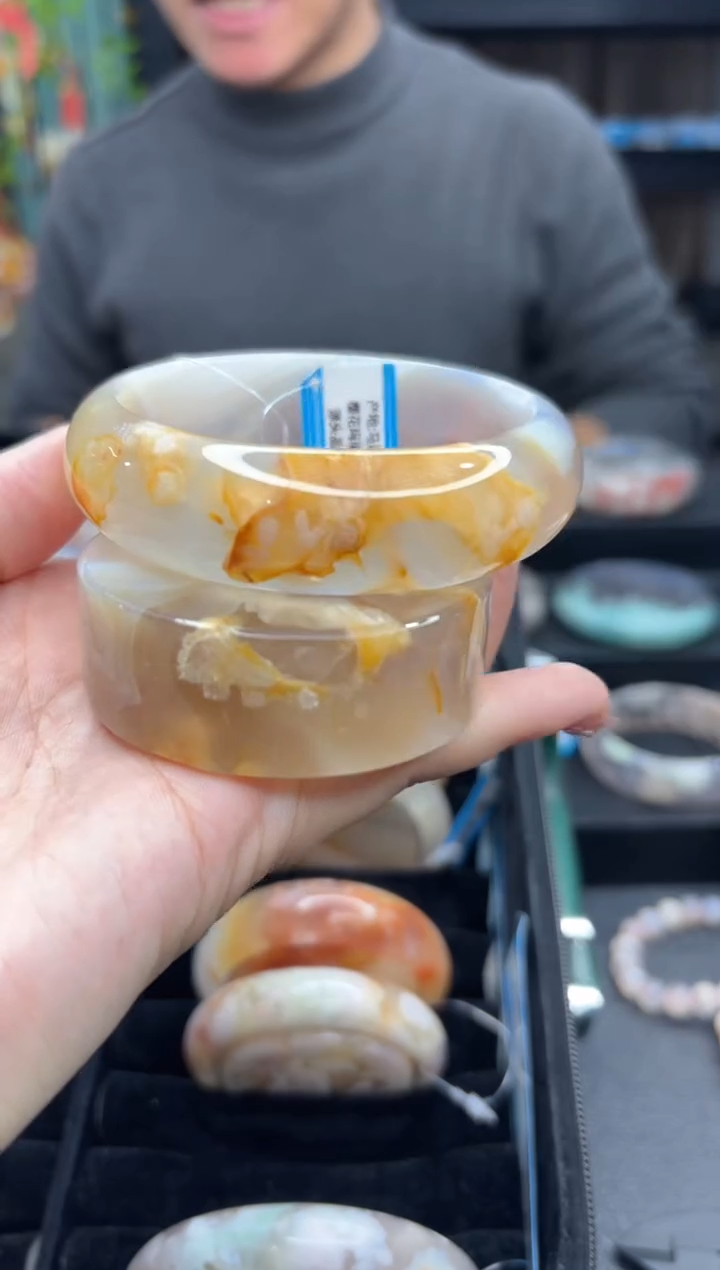 【闪购商品】石英质玉手镯未镶嵌503（61圈赠送镯心）