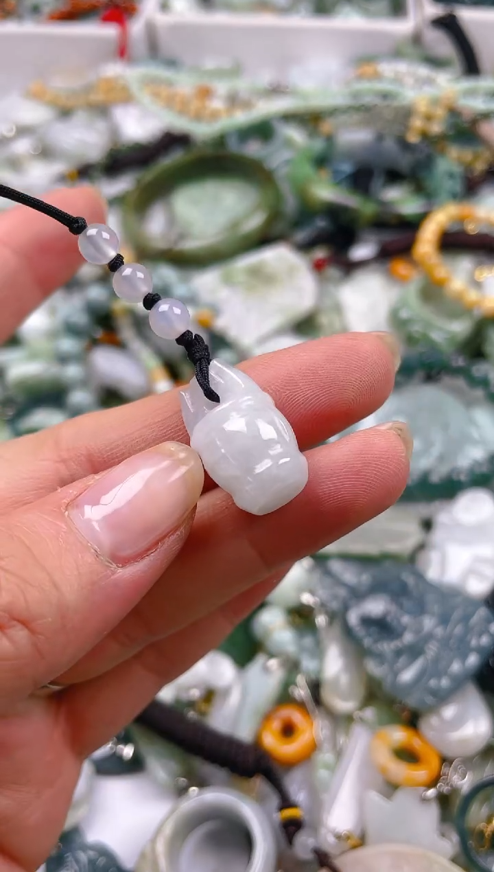 【闪购商品】翡翠颈饰未镶嵌/L/翡翠A货一图一物