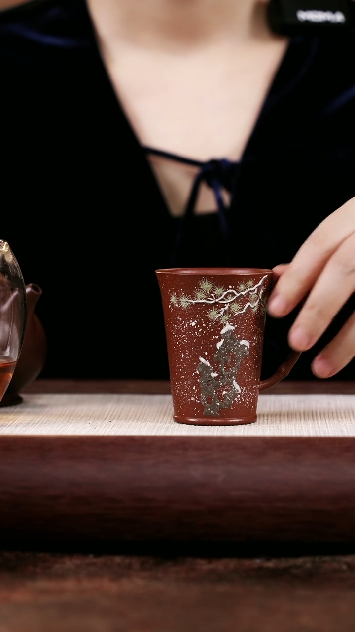 【闪购商品】语恬紫砂甄选【飘雪手把杯】