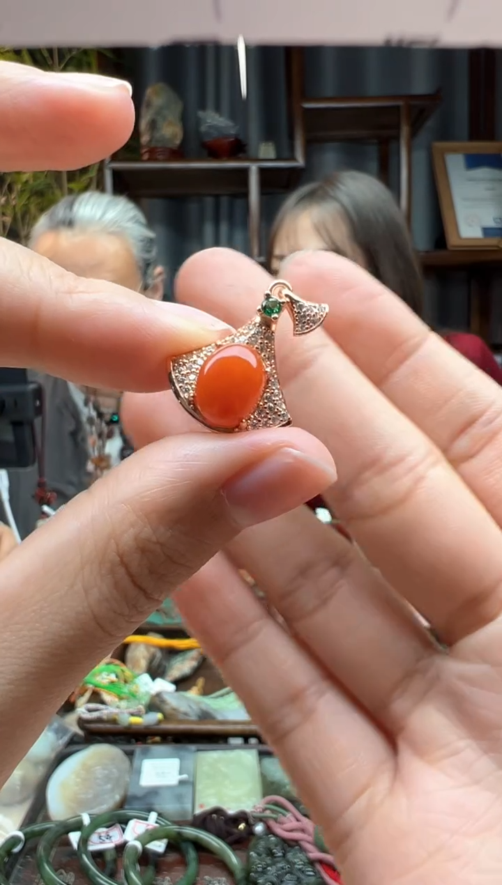 【闪购商品】南红玛瑙颈饰未镶嵌吊坠  HY  多样性发货拍一发一
