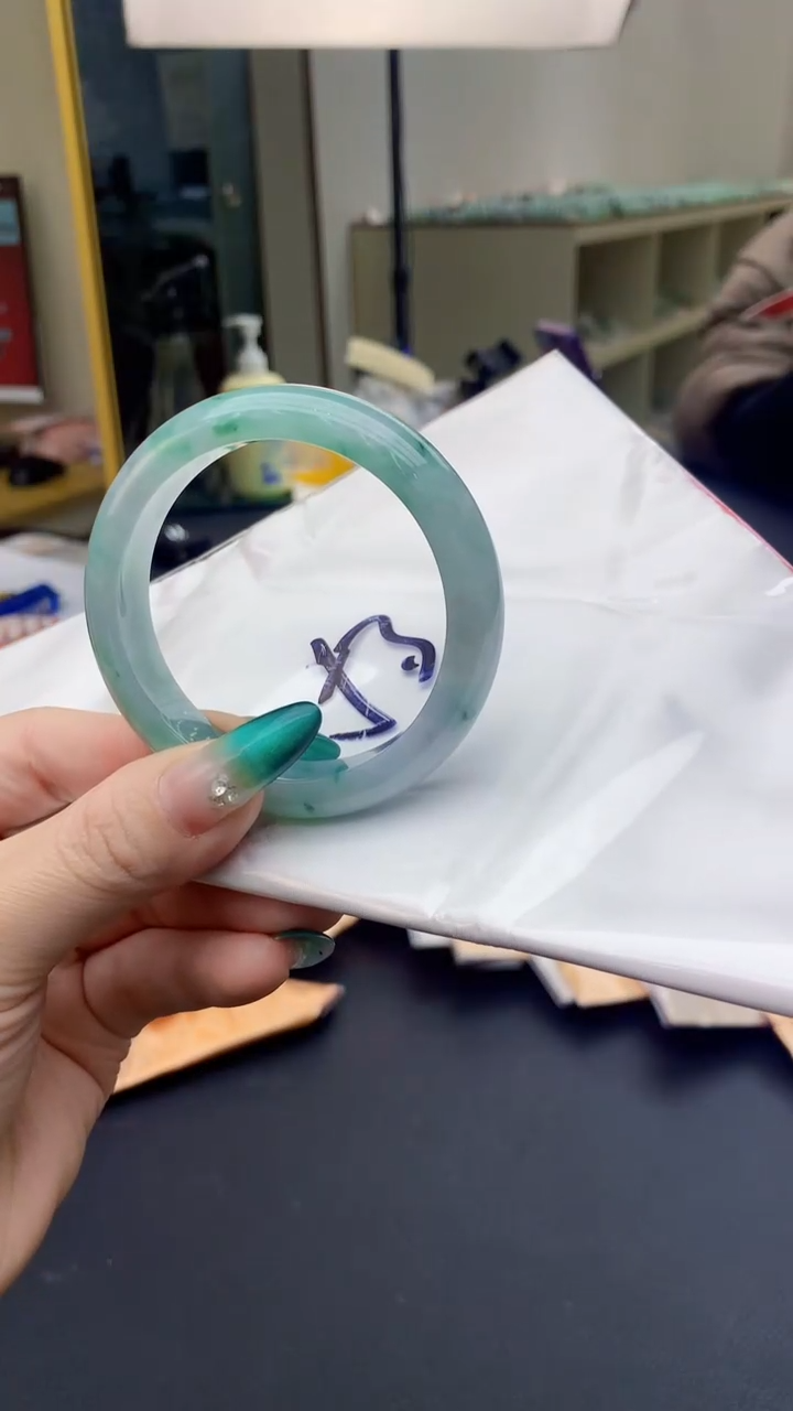 【闪购商品】翡翠手镯未镶嵌0430990913