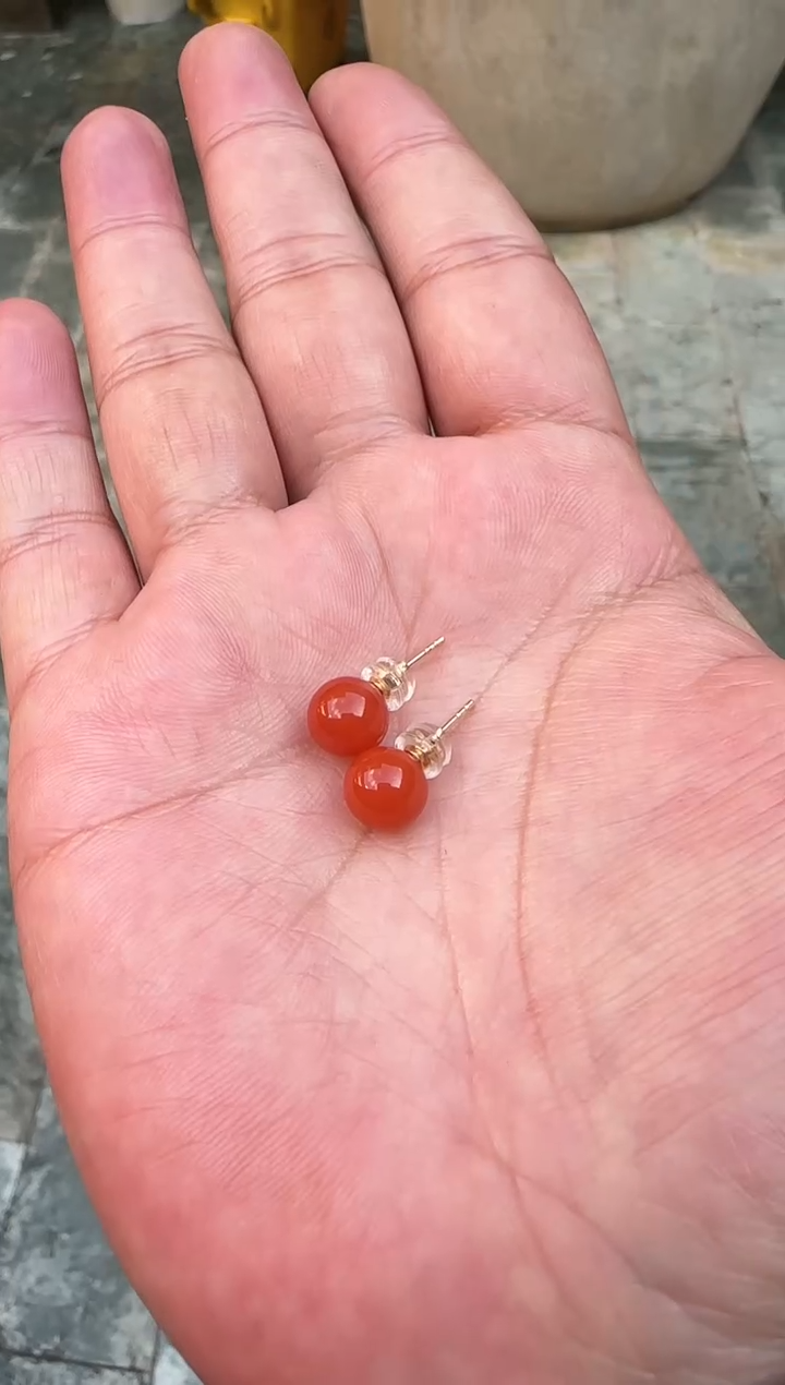【闪购商品】南红玛瑙耳钉18K金镶嵌保山圆珠耳钉H656