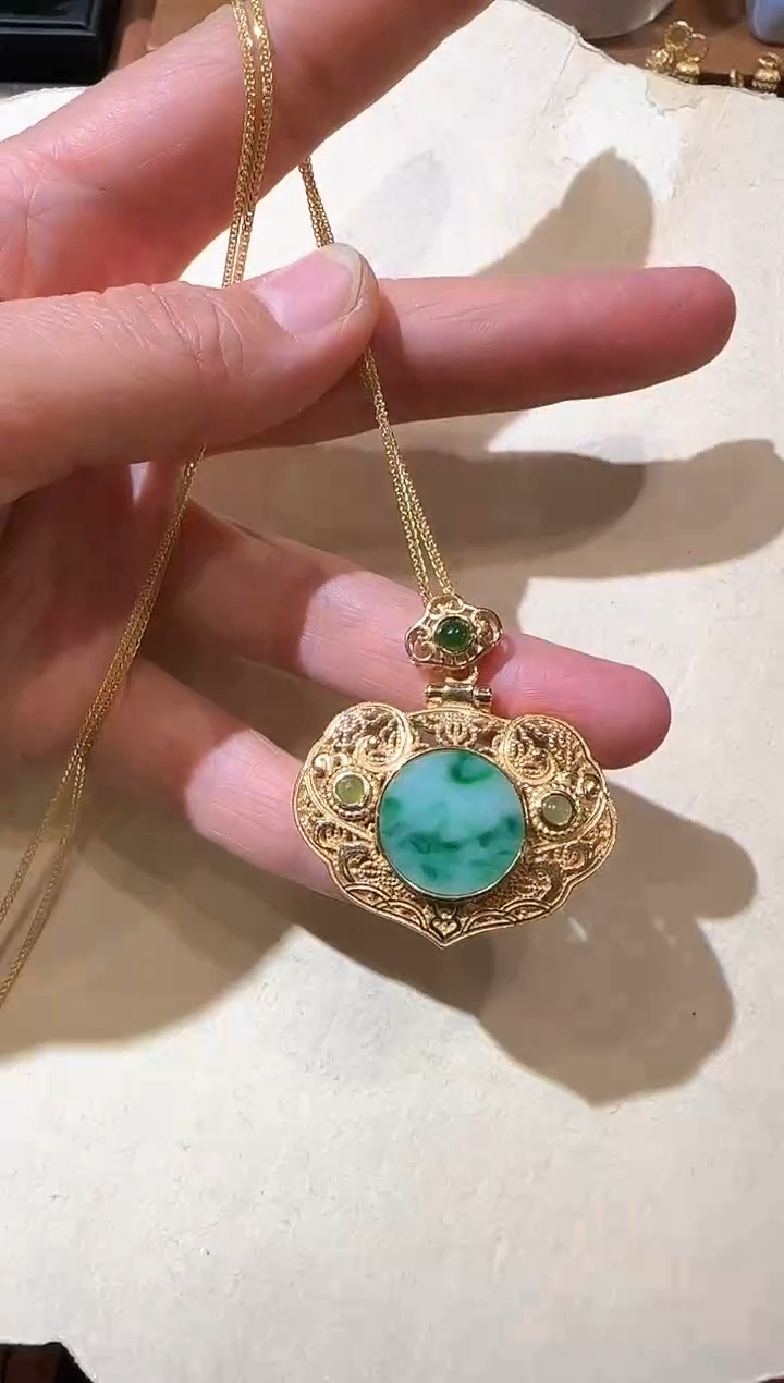 【闪购商品】翡翠颈饰银S925镀金镶嵌国风