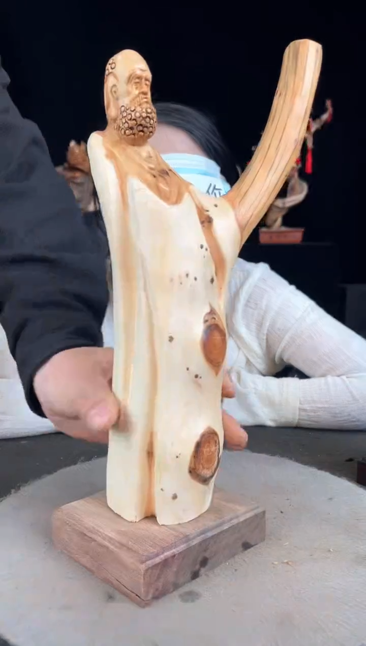 【闪购商品】柏木（崖柏）其他手工摆件,先抢先得!