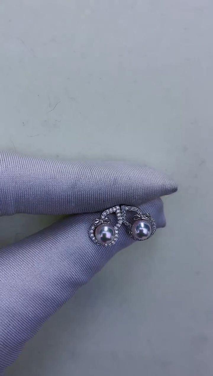 银S925镶嵌DA海水珍珠葫芦耳钉5-6MM X143