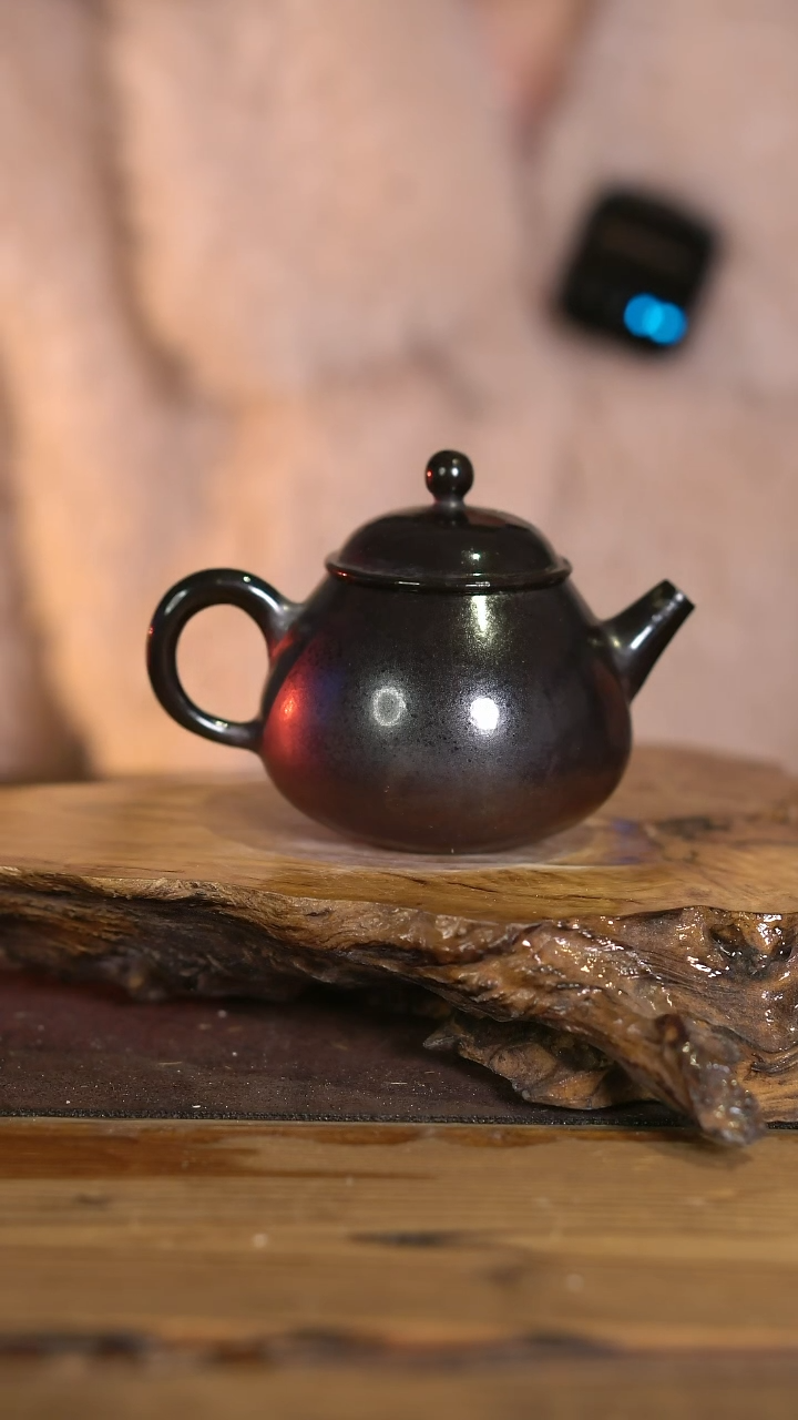 景德镇纯柴烧 乌金泥壶 75