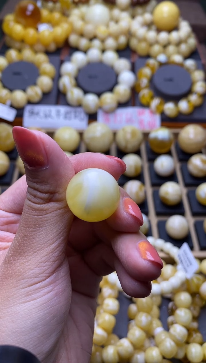 【闪购商品】琥珀裸石未镶嵌 大小姐珠宝严选61