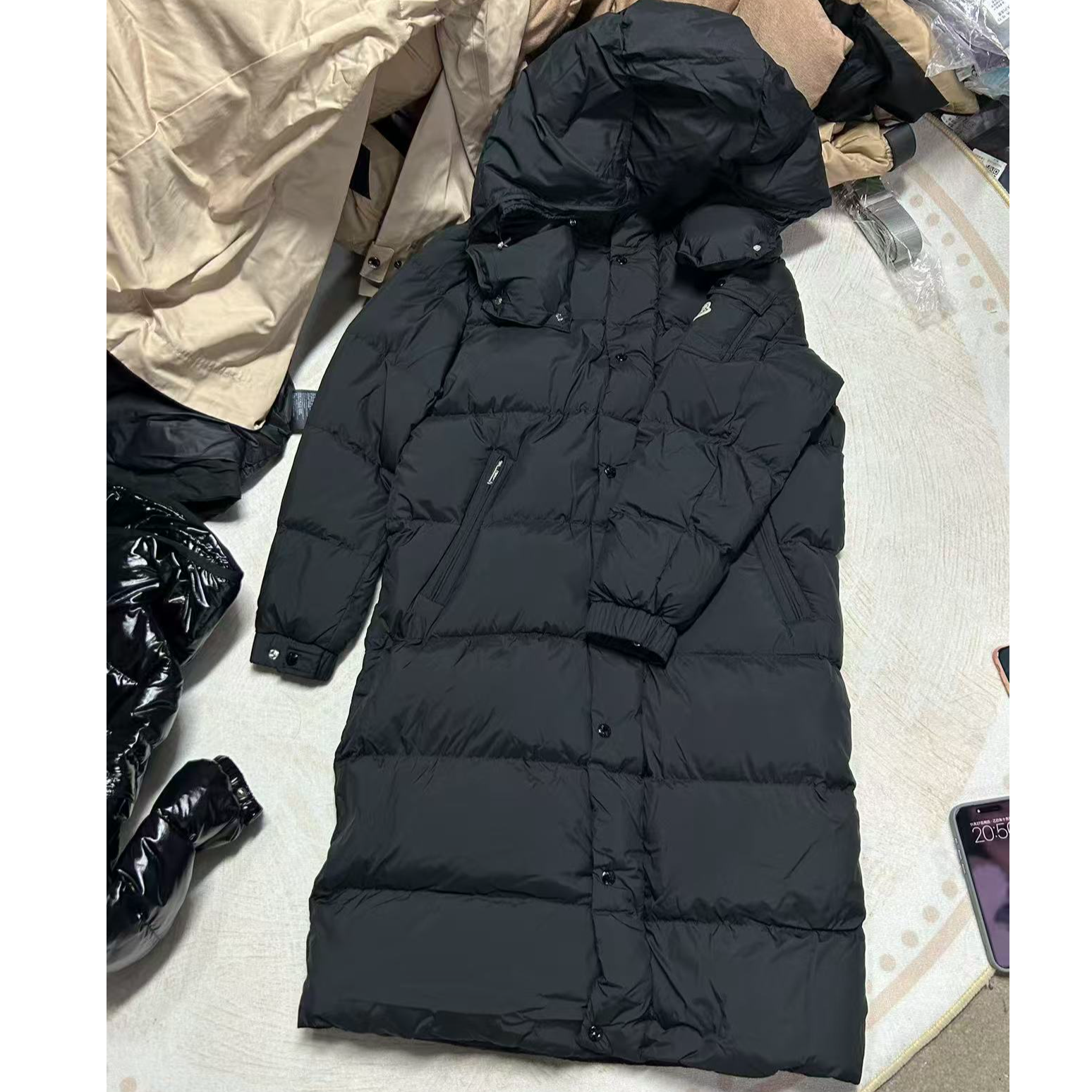 慕溢-25时尚黑色连帽长款羽绒拉链外套