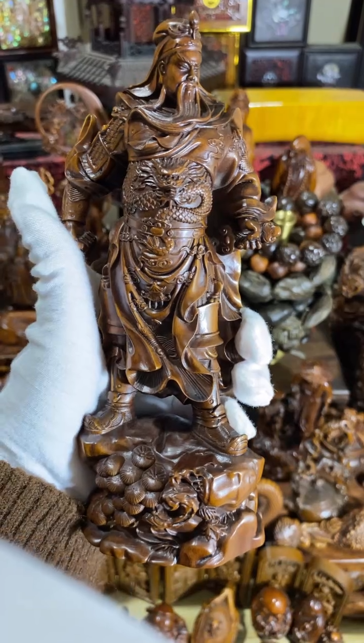 小叶黄杨小件关公