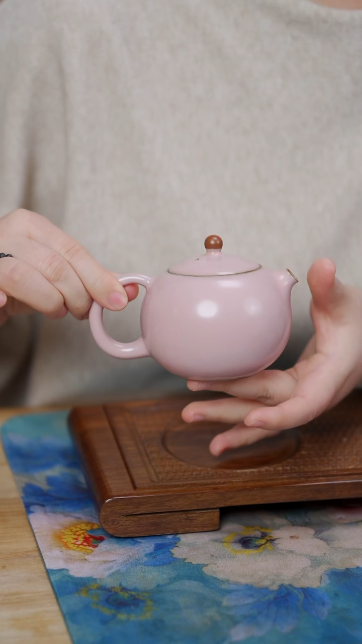 云隐造物 粉色西施壶      