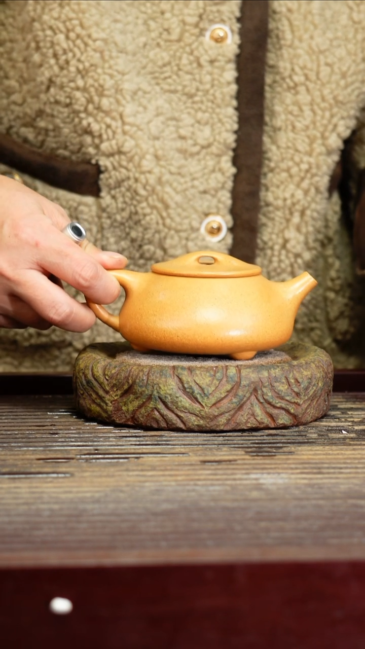 宜兴原矿紫砂壶茶壶宜兴原矿紫砂壶茶壶200C