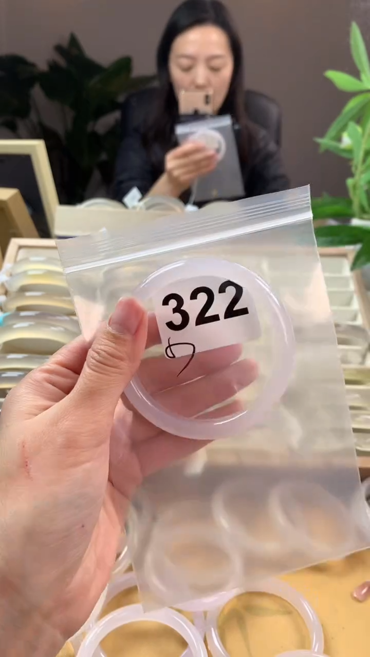 【闪购商品】玛瑙/玉髓手镯未镶嵌322
