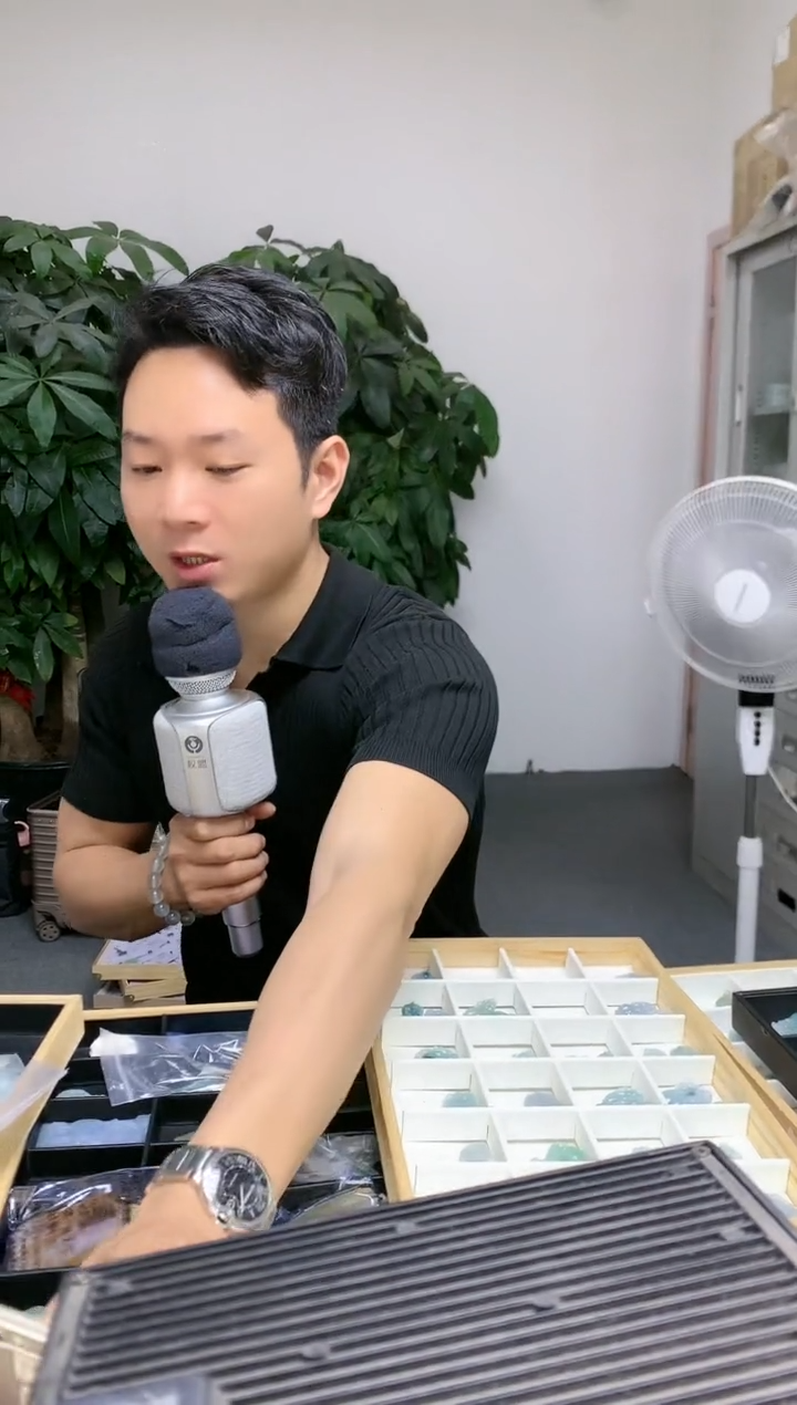 定制翡翠未镶嵌毛货