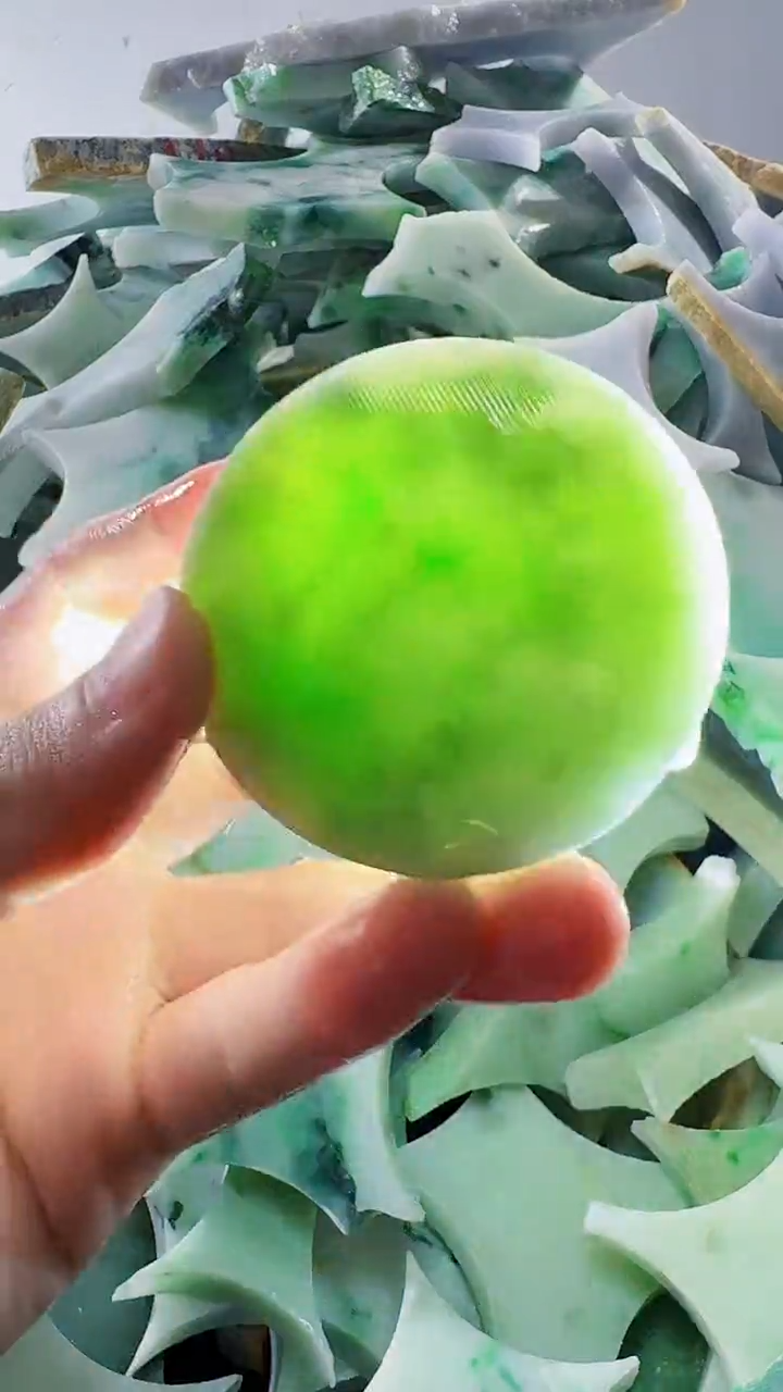 裸石翡翠缅甸翡翠A货文2601