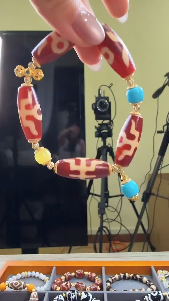 玛瑙/玉髓（覆膜）颈饰未镶嵌传世珠宝