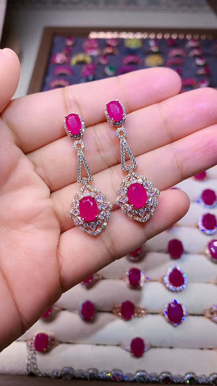 【闪购商品】红宝石耳饰银S925镶嵌0000