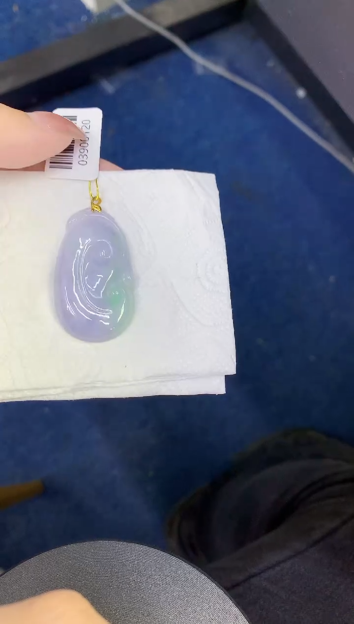 颈饰18K金镶嵌翡翠缅甸天然翡翠a货