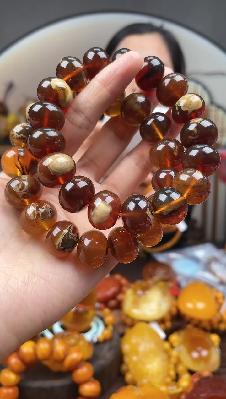 【闪购商品】琥珀裸石未镶嵌首饰 假1赔4 （多样性发货1件