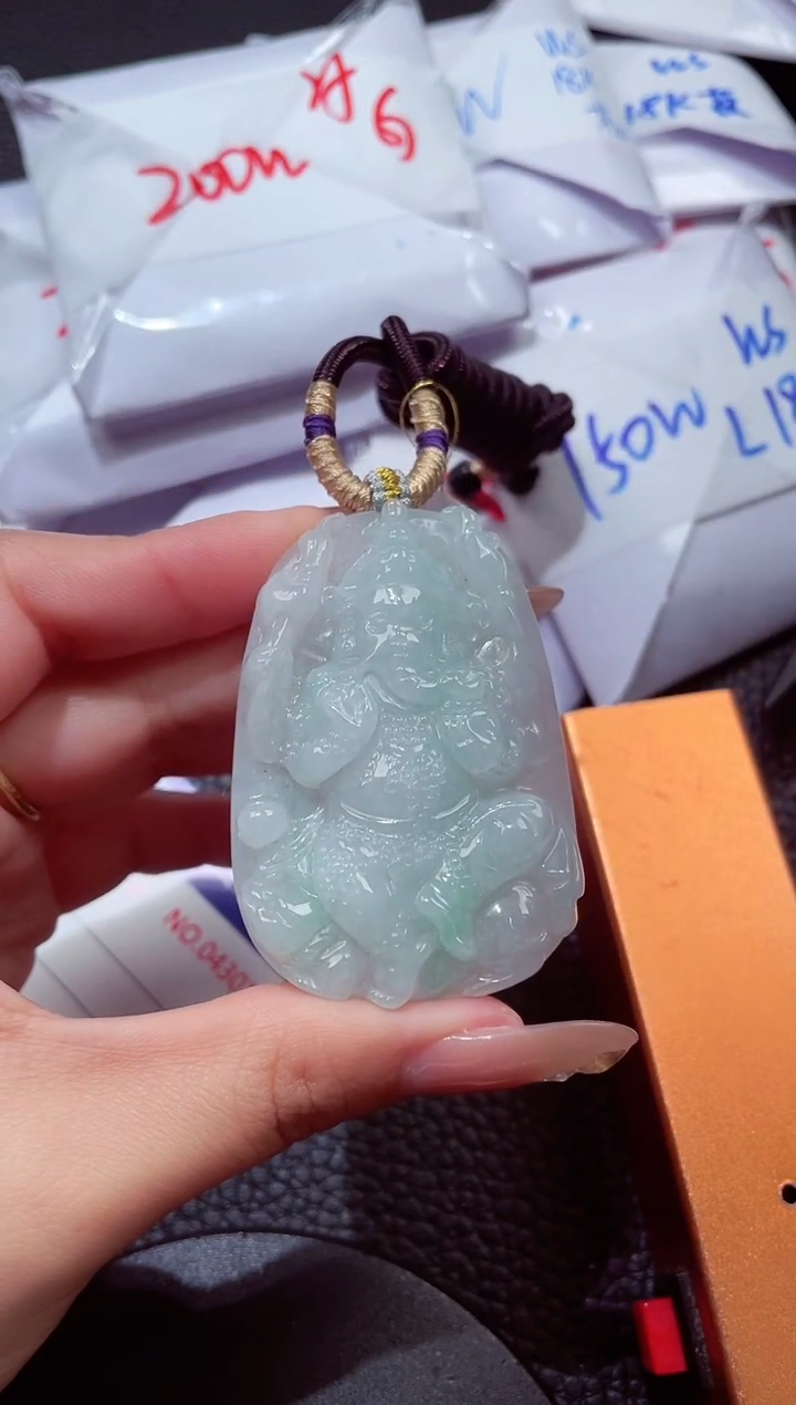 颈饰未镶嵌翡翠00000