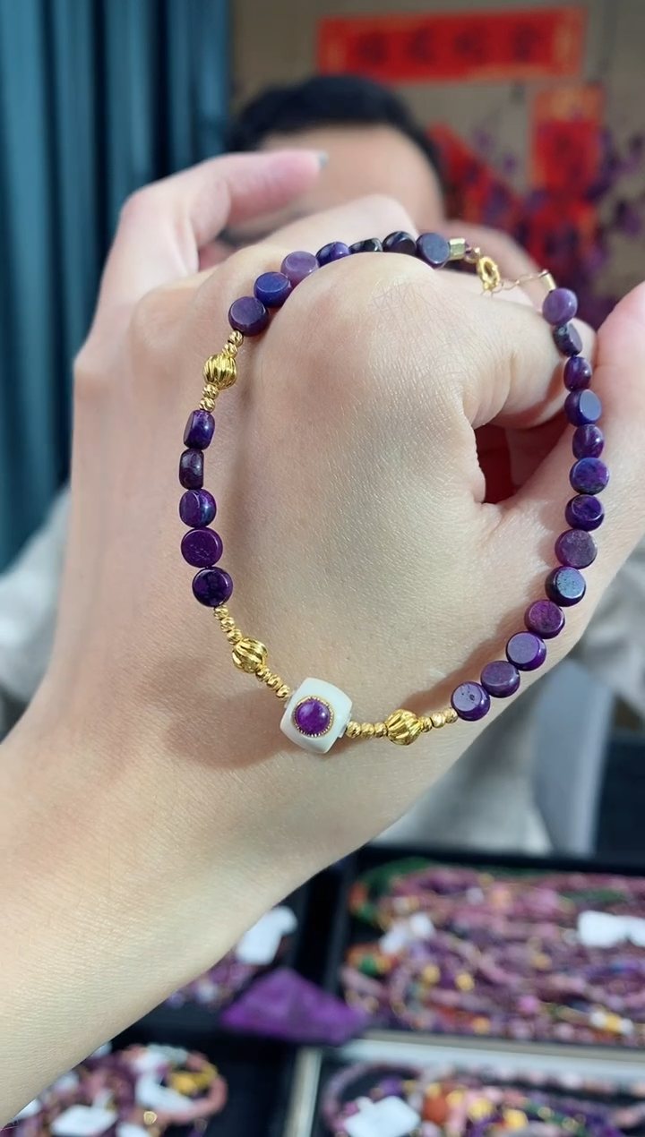 【闪购商品】苏纪石（舒俱来）手链18K金镶嵌817