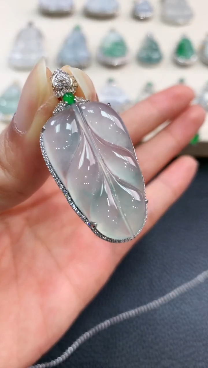 【闪购商品】翡翠吊坠(不含链)18K金镶嵌b136