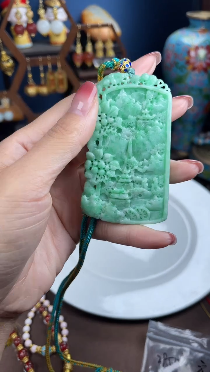 未镶嵌挂件翡翠，112015