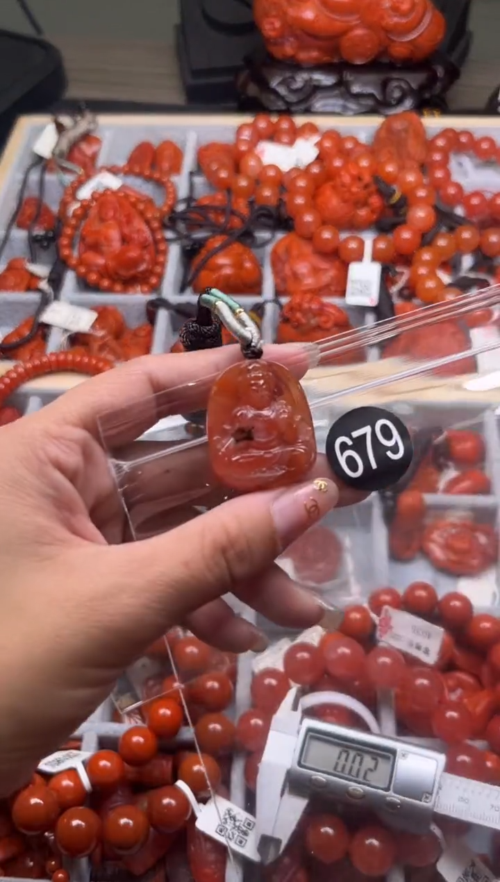 【闪购商品】南红玛瑙珠宝奇石未镶嵌679