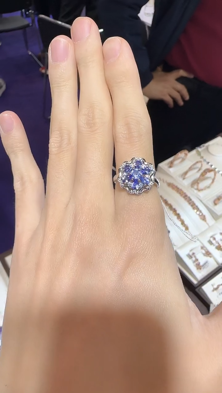 【闪购商品】坦桑石戒指银S925镶嵌设计款