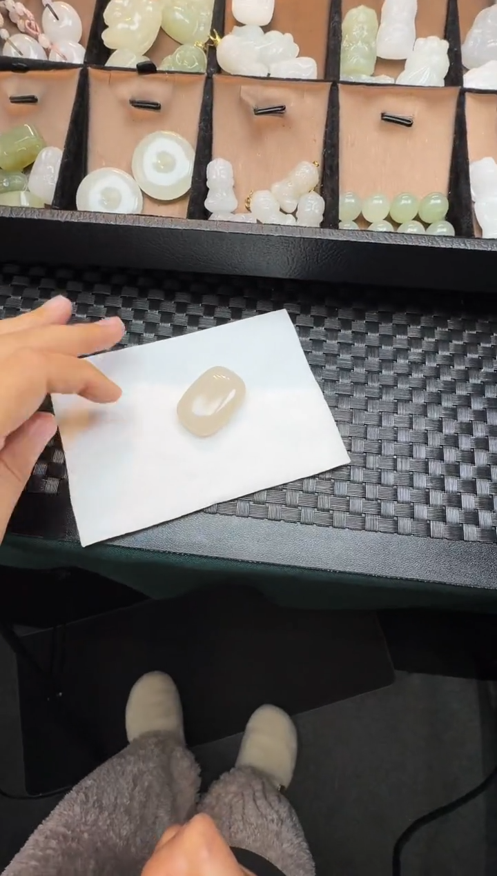 【闪购商品】和田玉颈饰未镶嵌藕粉无事牌