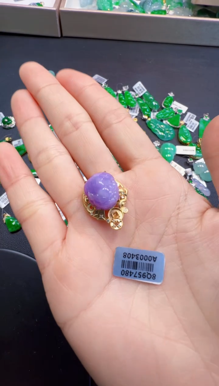 【闪购商品】翡翠吊坠(不含链)18K金镶嵌9800