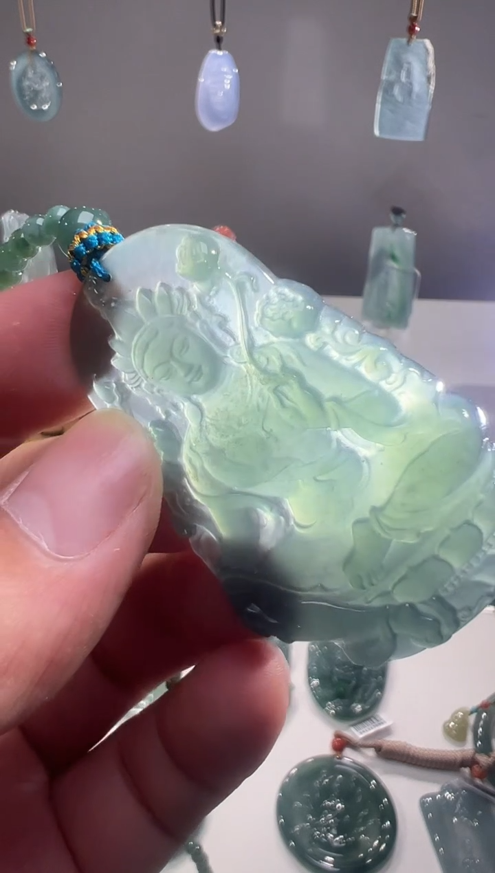 吊坠(不含链)未镶嵌翡翠观音