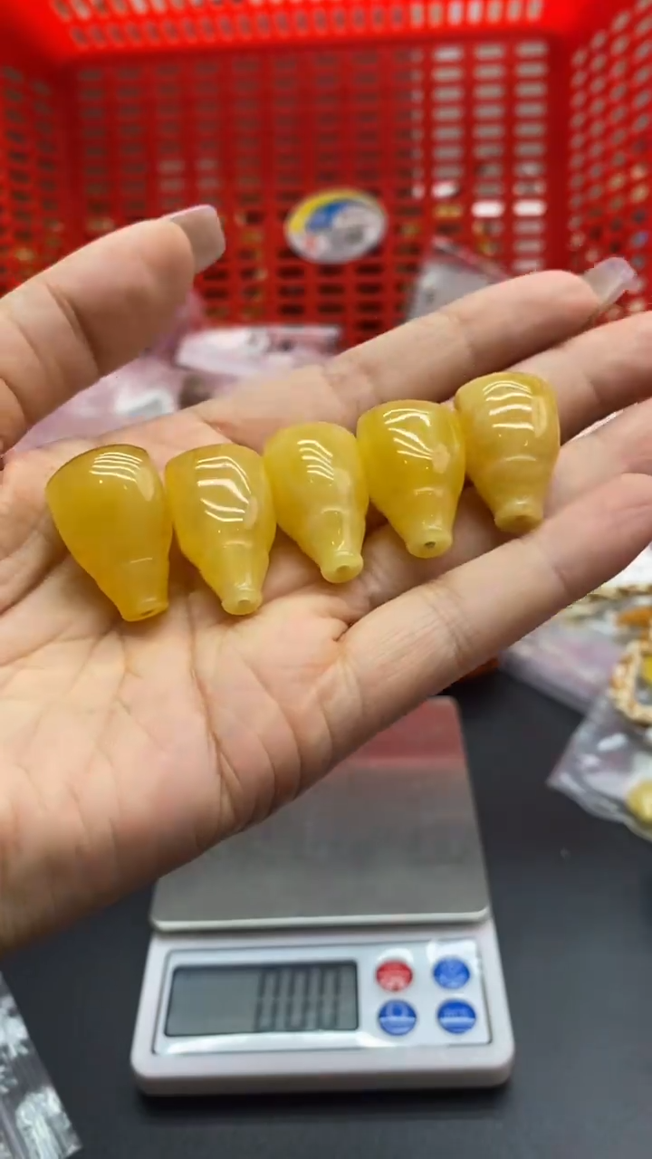 琥珀未镶嵌珠宝奇石352多样性发其一默认有瑕