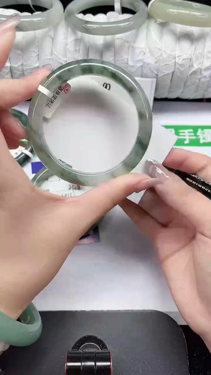 未镶嵌手镯石英质玉303-58/59