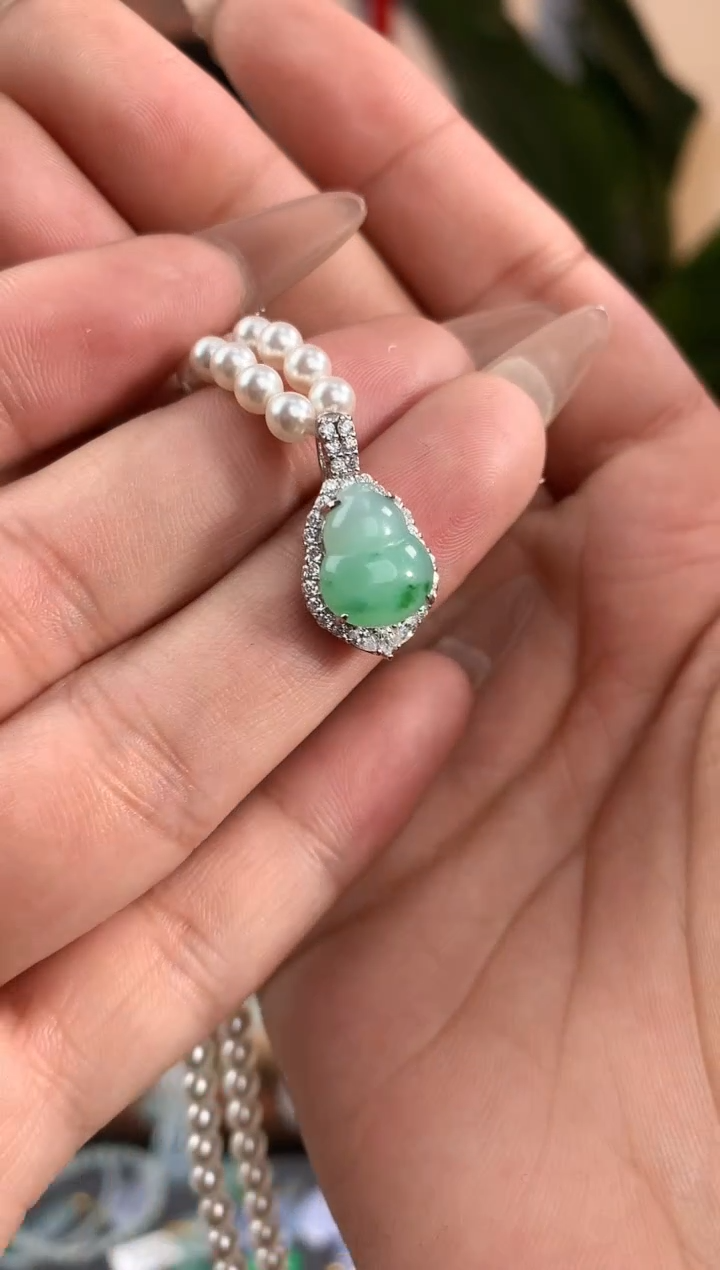 【闪购商品】翡翠吊坠(不含链)银S925镶嵌葫芦