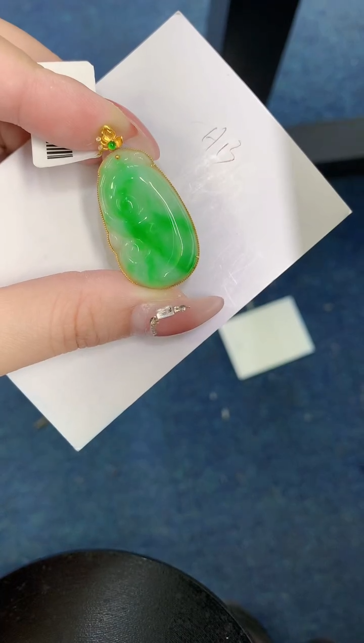 【闪购商品】翡翠颈饰18K金镶嵌000000000