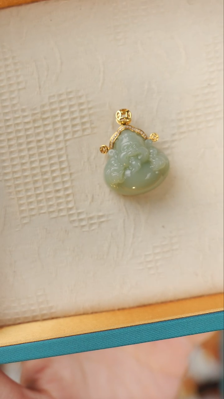 吊坠(不含链)18K金镶嵌和田玉吊坠