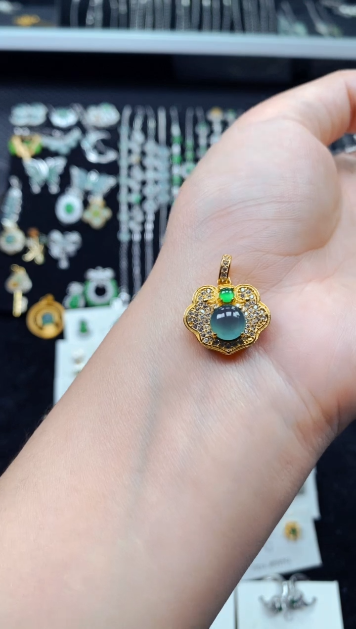 【闪购商品】翡翠颈饰银S925镶嵌8106