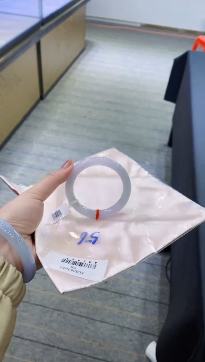 【闪购商品】翡翠手镯未镶嵌11111111111