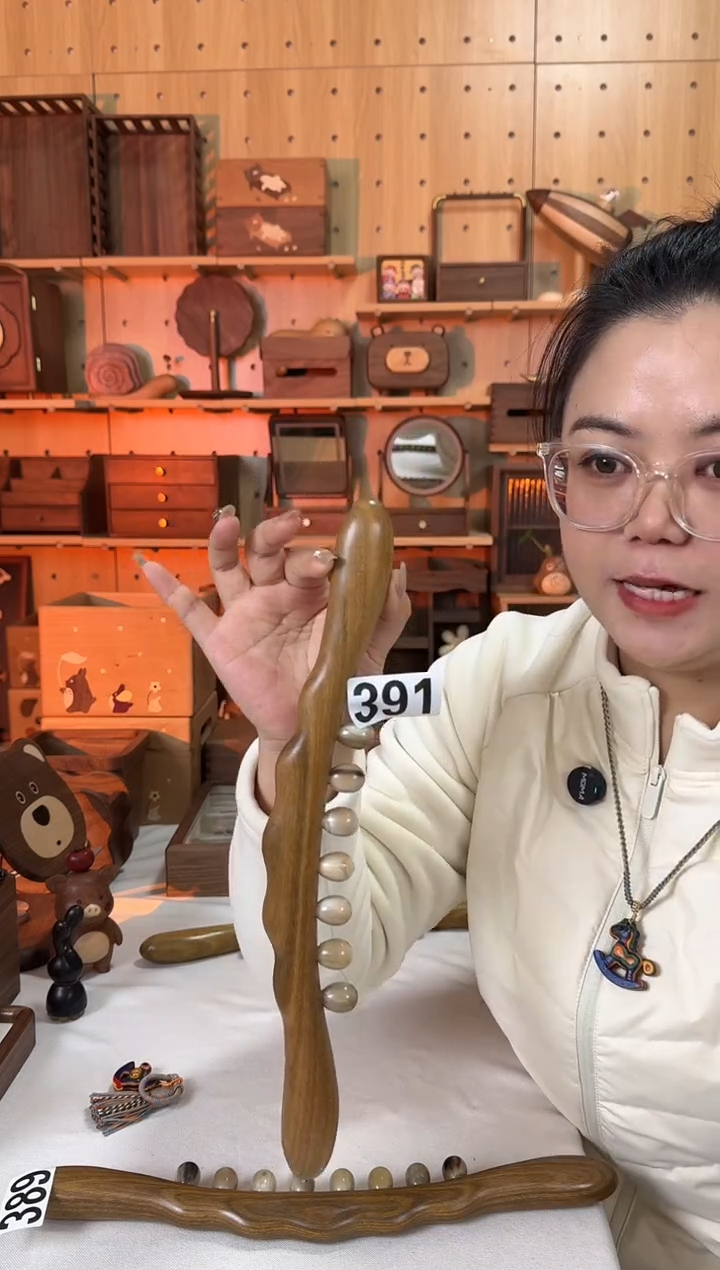 木391绿檀木实木牛角擀筋棒