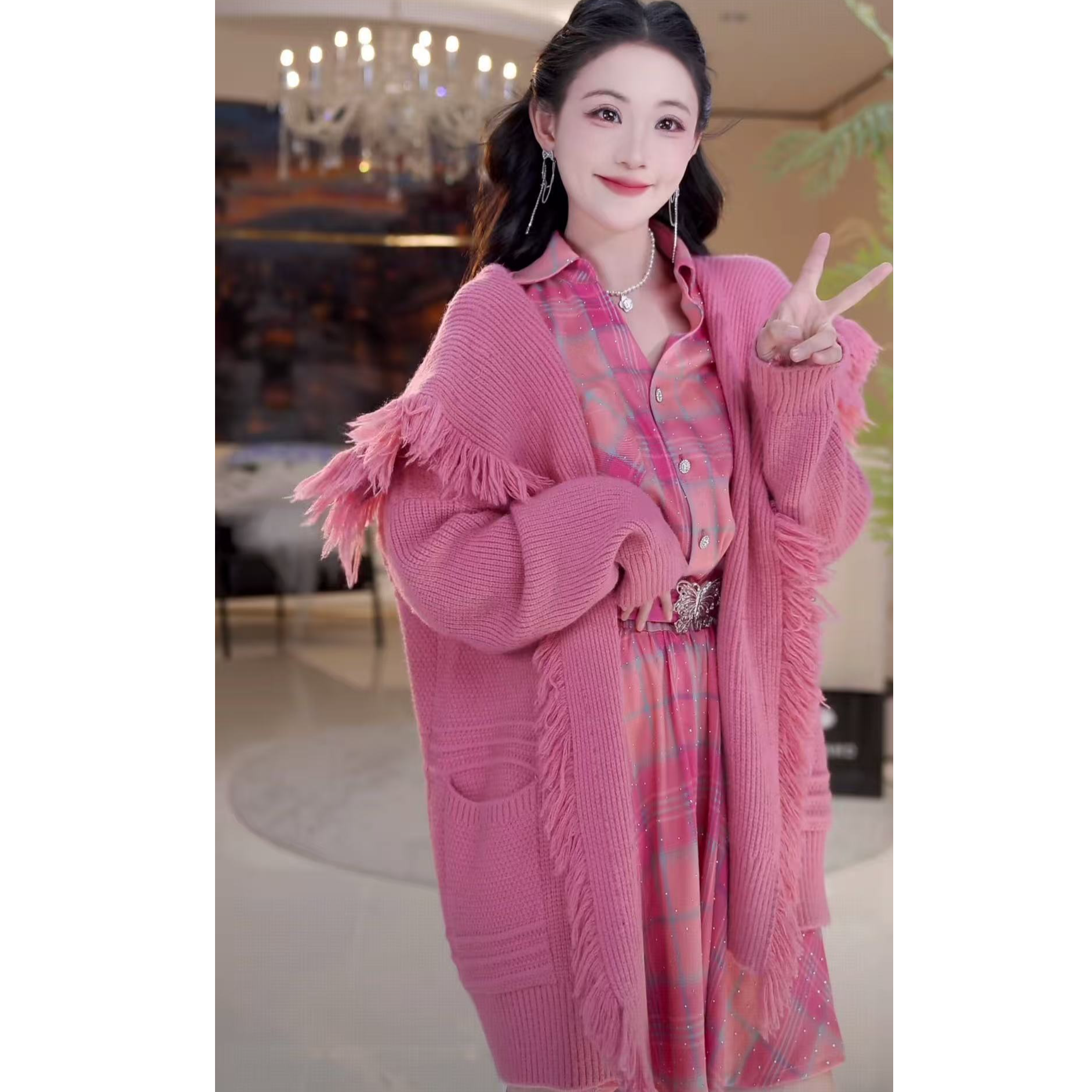 大翻领流苏短款毛衣开衫810725