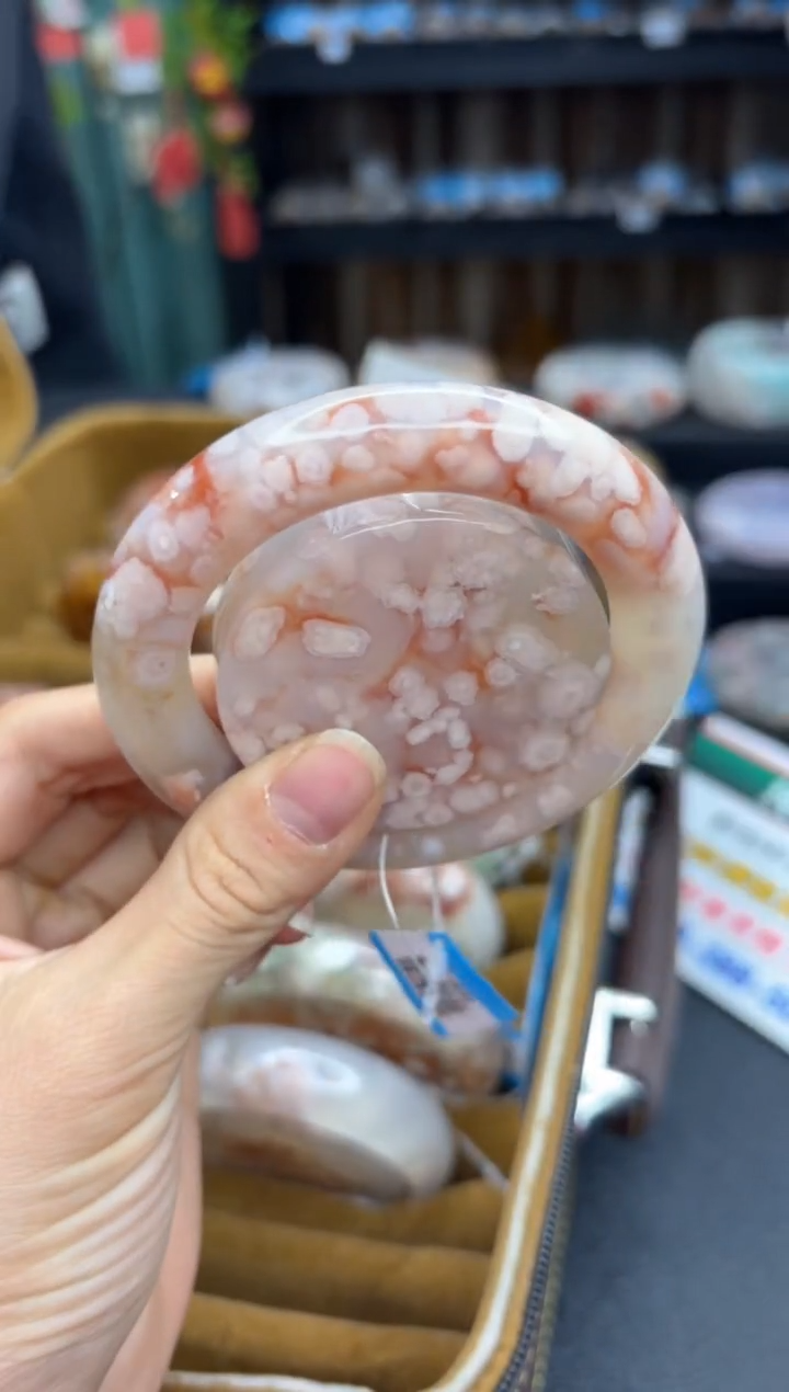 【闪购商品】石英质玉手镯未镶嵌565（57圈赠送镯心）