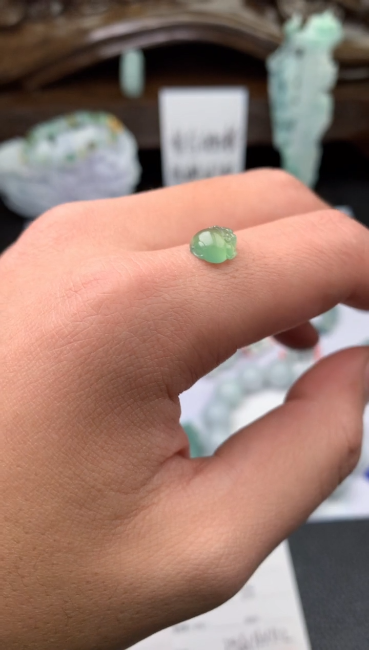 【闪购商品】定制翡翠未镶嵌貔貅