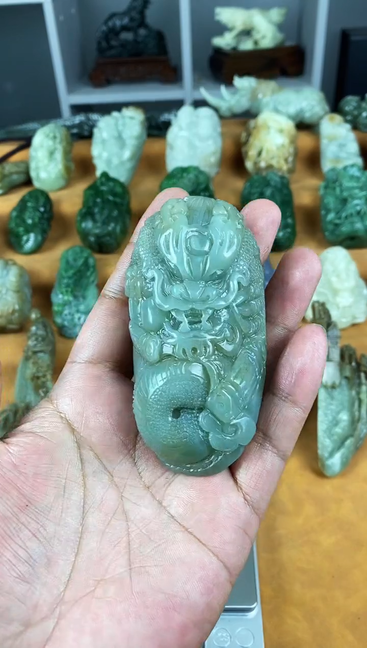 未镶嵌和田玉把件1