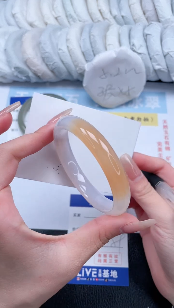 【闪购商品】石英质玉手镯未镶嵌T99-59